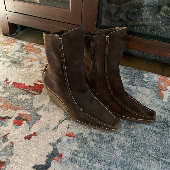 Leather boot size 7b - Picture 2 of 9